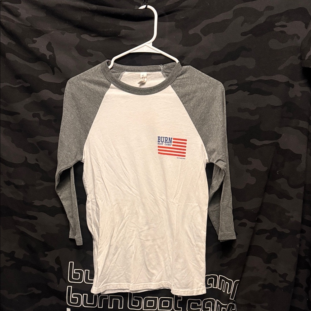 Burn Women's Long Sleeve Raglan Tee - Gray and White
